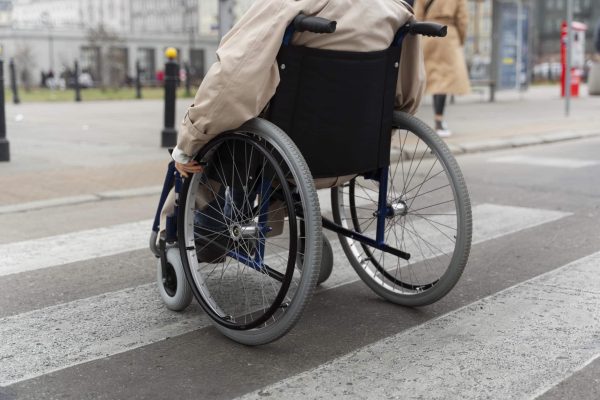 disabled-person-travelling-city